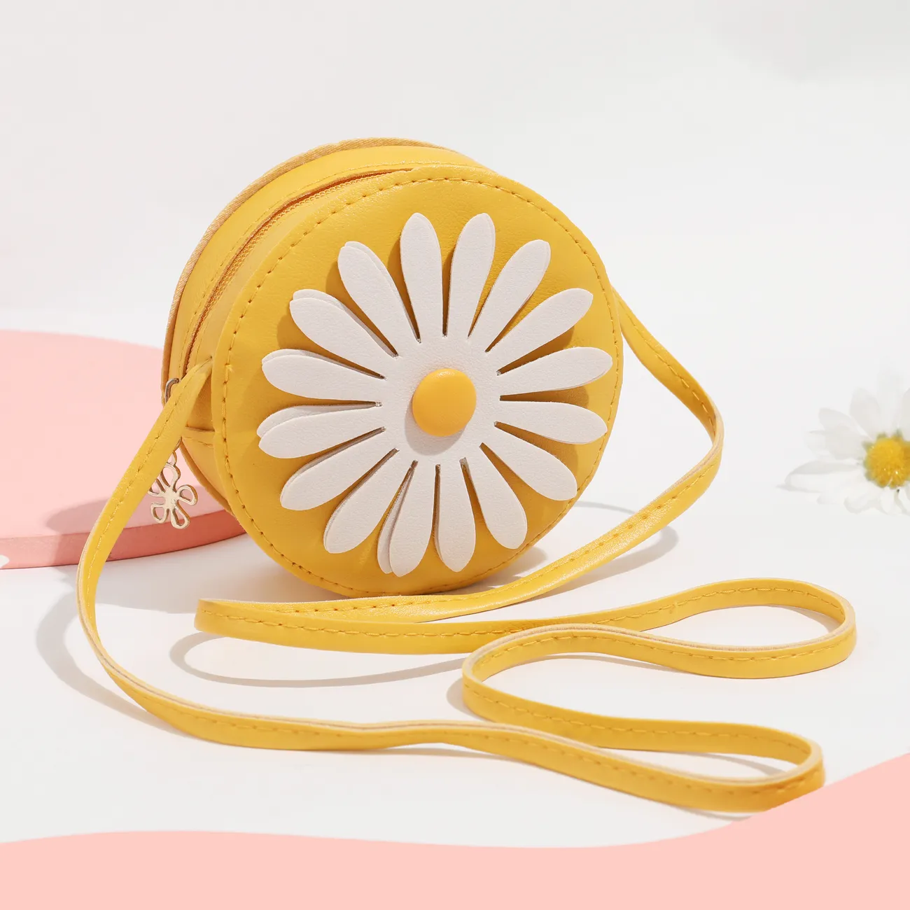 Toddler/kids Girl Sweet Adorable Shoulder Bag with Daisy Color Scheme Yellow big image 1