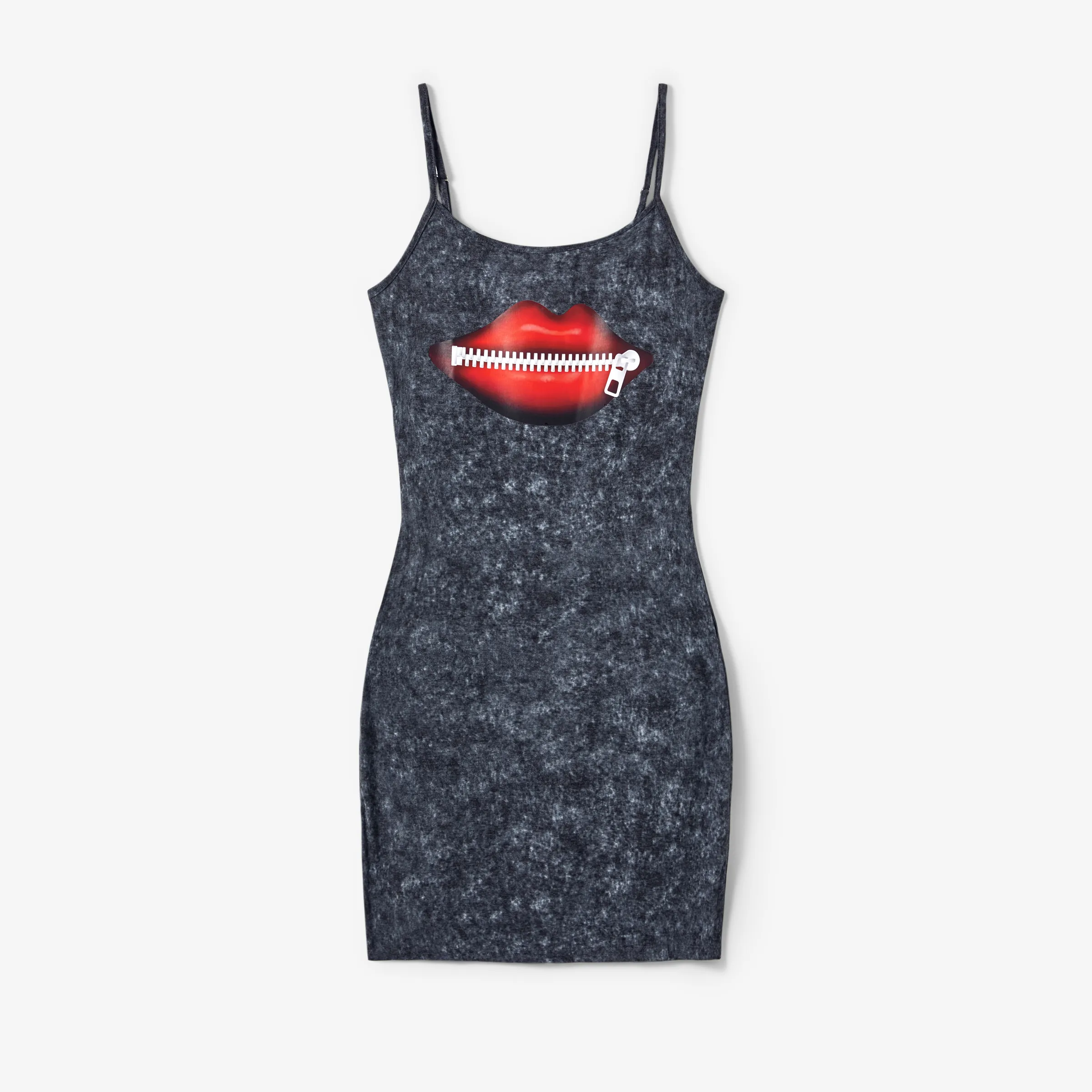 

Mommy and Me Dark Grey Red Lip and Zipper Print Bodycon Strap Dress