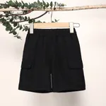 Pantalones cortos casuales para niños con bolsillo de parche, juego de 1 pieza, color sólido, 100% poliéster, lavable a máquina Negro