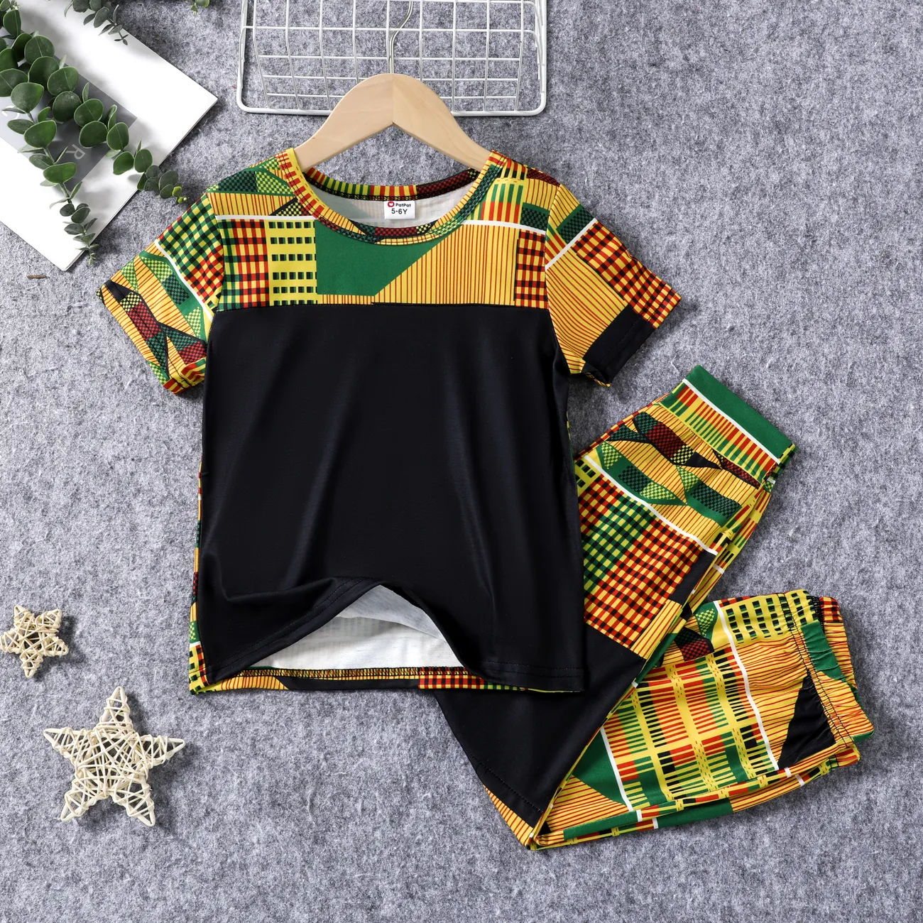   2pcs Kid Boy Ethnic Bohemia Fabric Stitching  T-shirt and Pants Set  Black big image 1