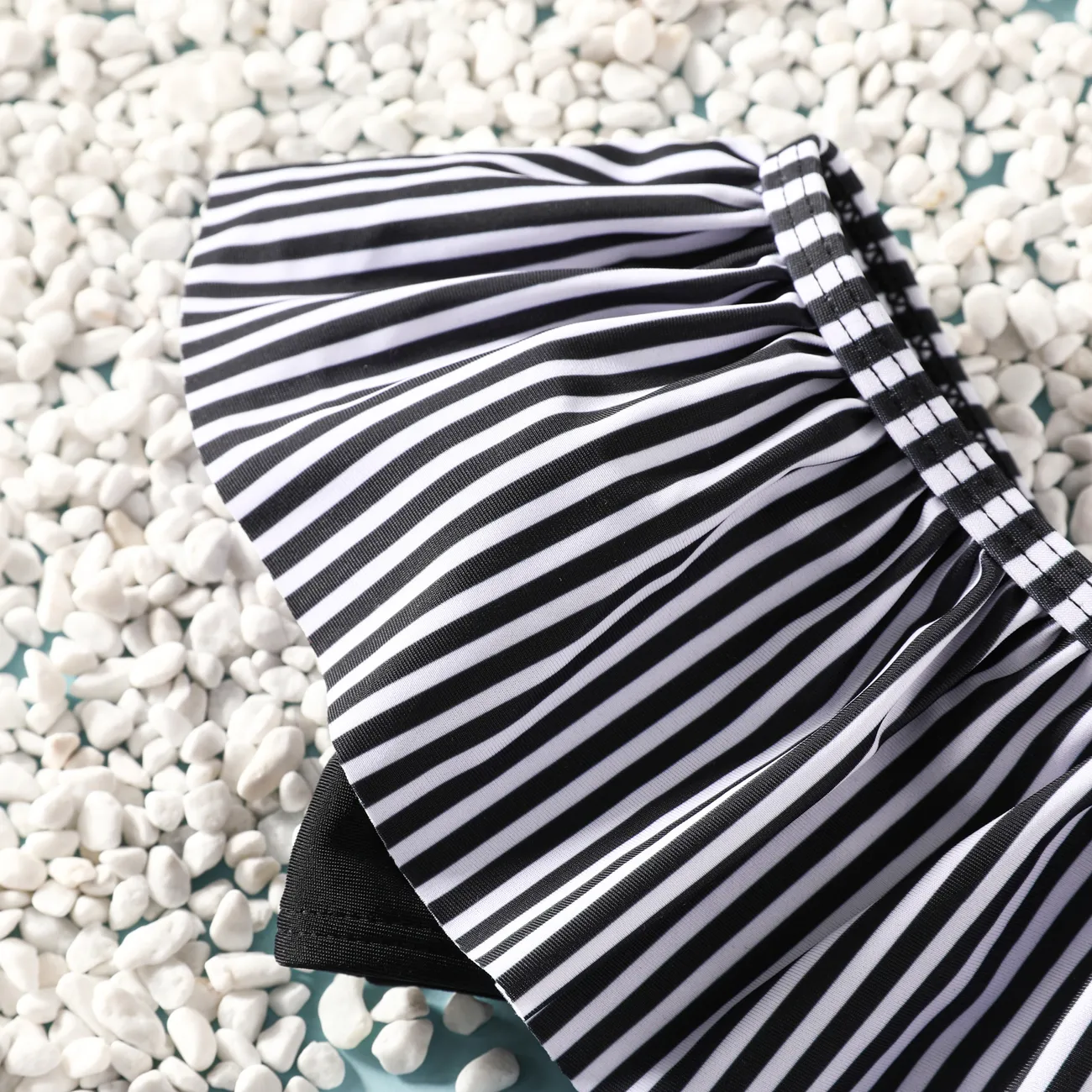 3pcs Baby Girl  Ruffled Edge Sweet Stripe Top/ Shorts/Headband Swimsuit Set  BlackandWhite big image 1