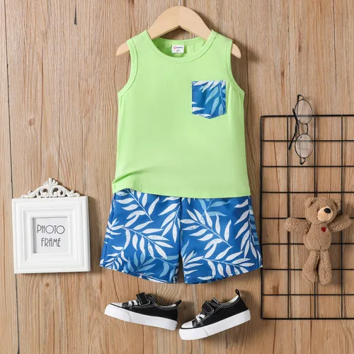 Toddler Boy 2pcs Vacation Pocket Design Tank Top y Conjunto de Pantalones Cortos con Patrón de Plantas Tropicales