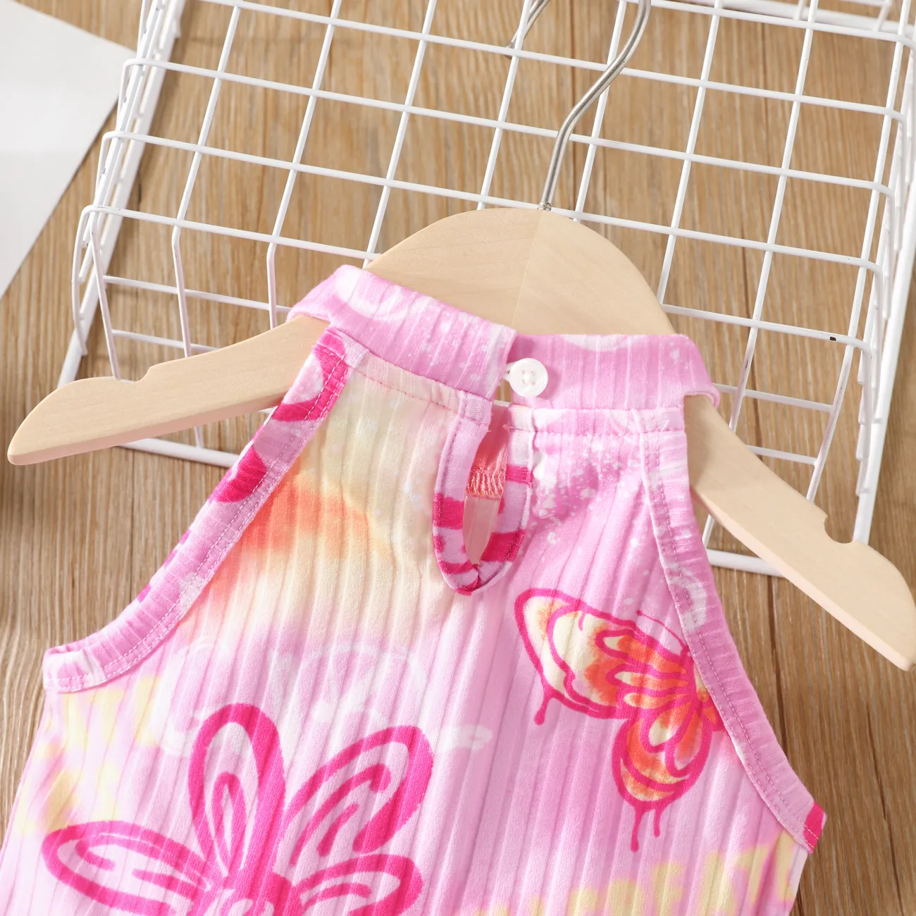 Toddler Girl 3pcs Tie-dye Print Halterneck Camisole and Ripped Denim Shorts with Belt Set pink- big image 1