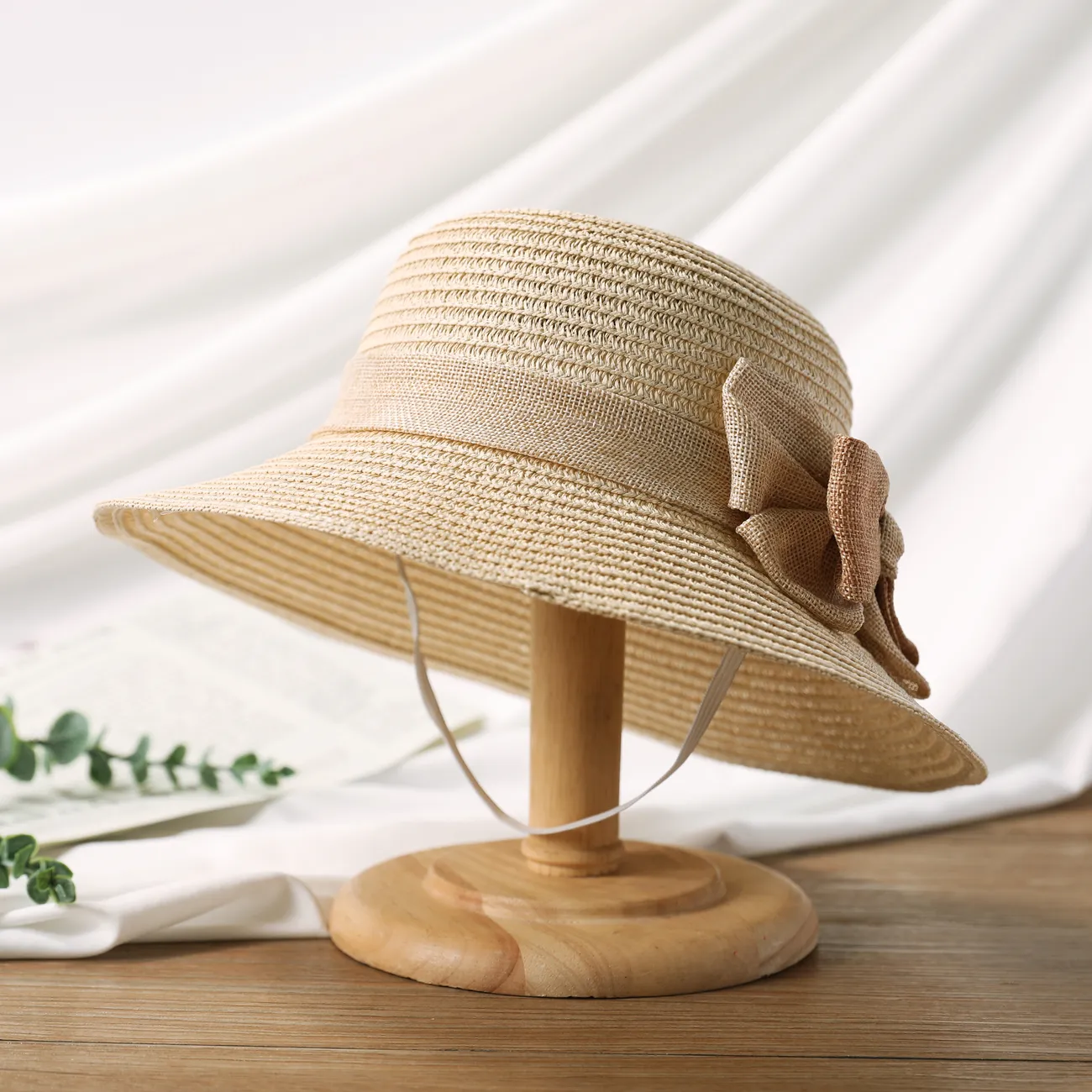 Sombrero de verano para el sol para niñas con moño y ala enrollada, sombrero de paja de playa para viajes y vacaciones Beige big image 1