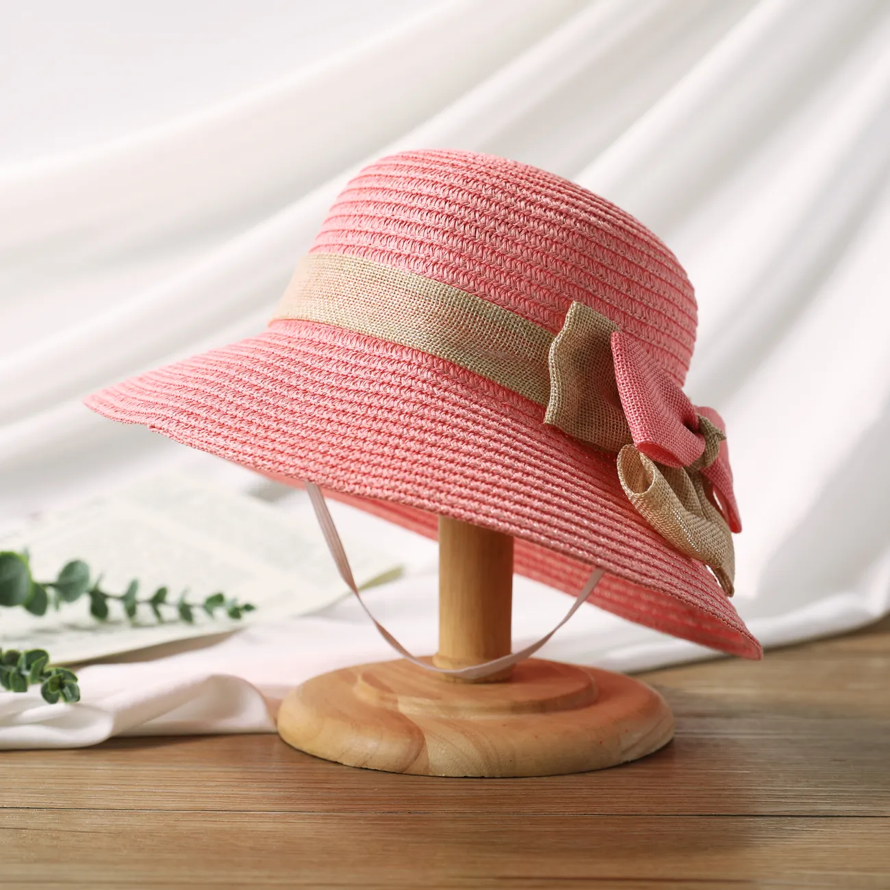 Sombrero de verano para el sol para niñas con moño y ala enrollada, sombrero de paja de playa para viajes y vacaciones Rosado big image 1