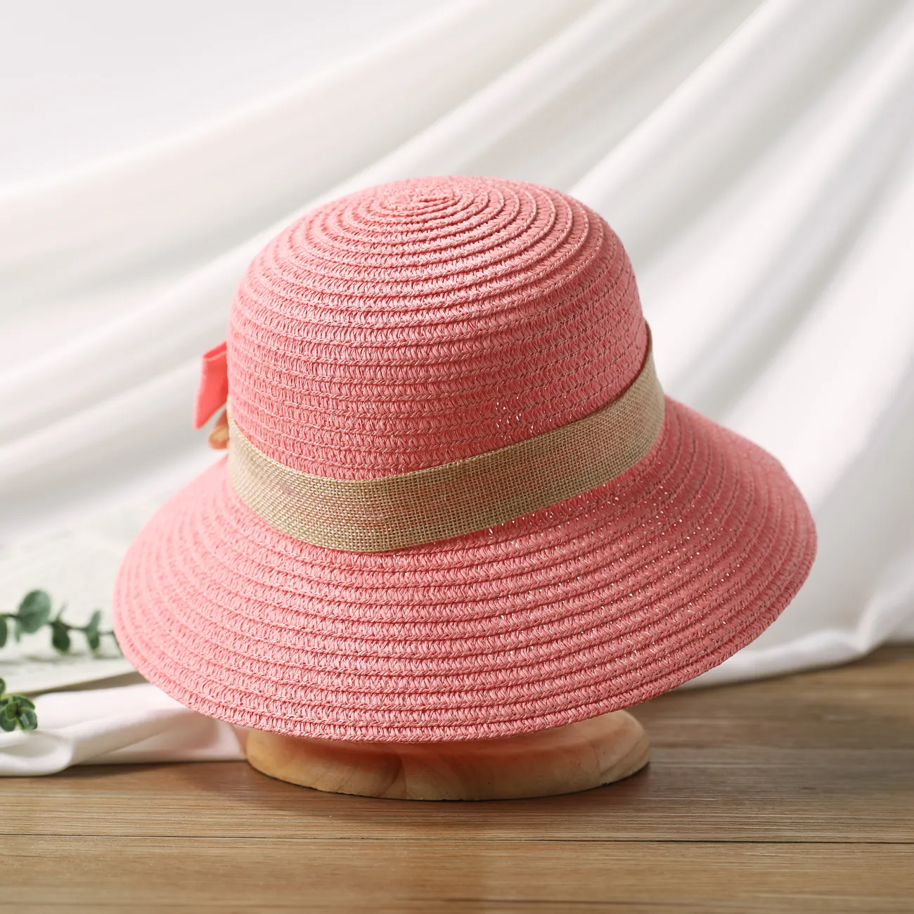 Sombrero de verano para el sol para niñas con moño y ala enrollada, sombrero de paja de playa para viajes y vacaciones Rosado big image 1