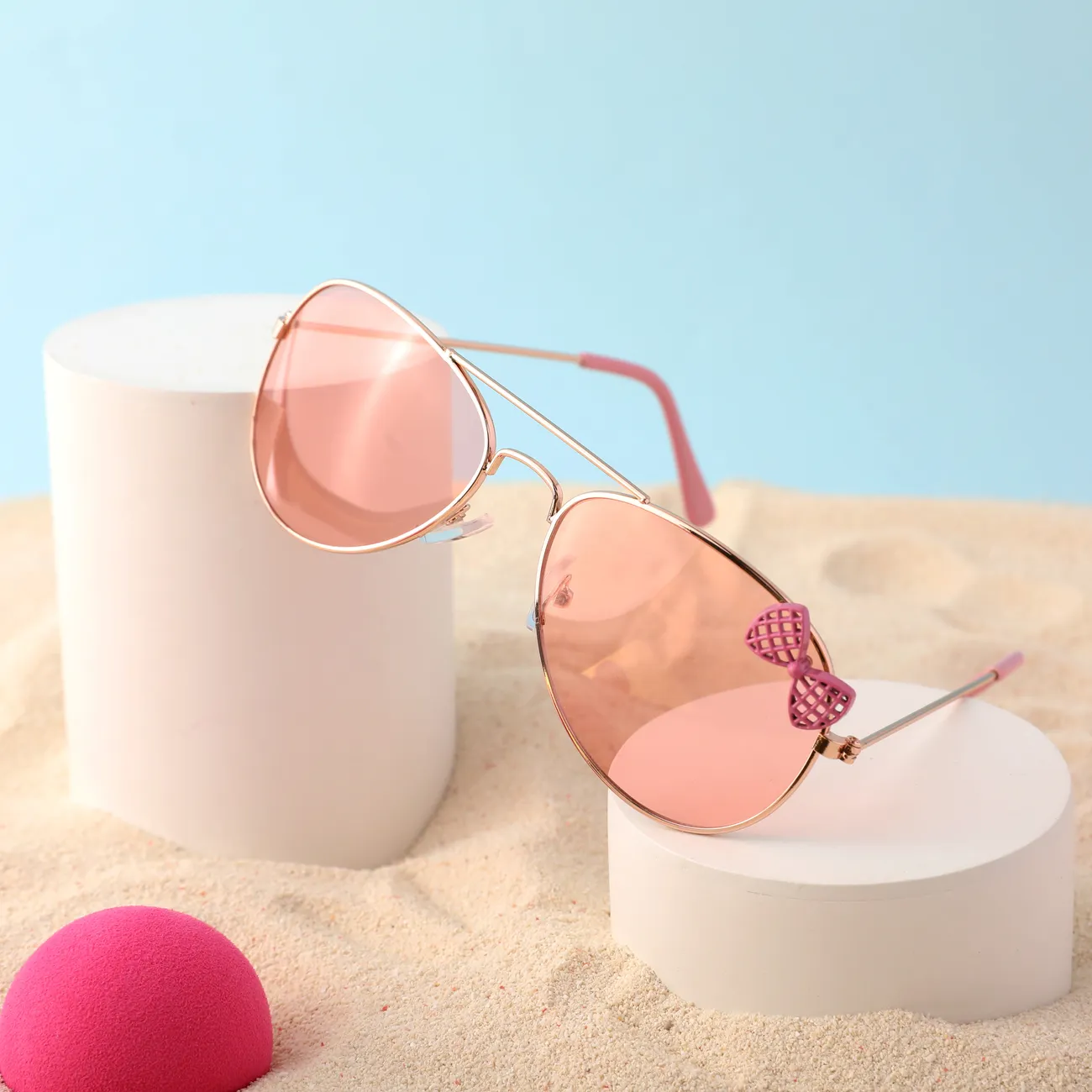 Gafas de sol dulces para niños pequeños / niños con marco de metal y lentes decorativas de ojo de gato de pajarita Rosado big image 1
