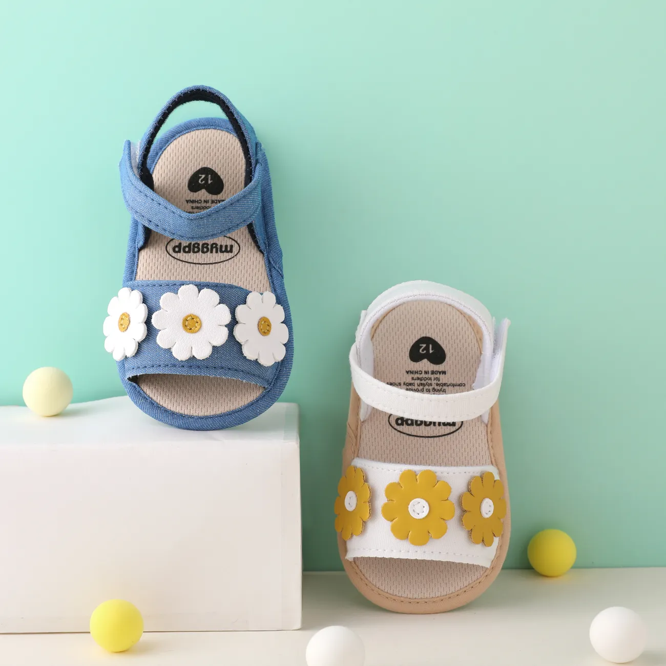 طفل / طفل صغير فتاة الحلو نمط فيلكور 3D زهرة ديكور القماش أحذية Prewalker أبيض big image 1