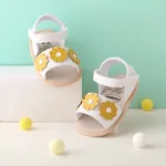 طفل / طفل صغير فتاة الحلو نمط فيلكور 3D زهرة ديكور القماش أحذية Prewalker أبيض