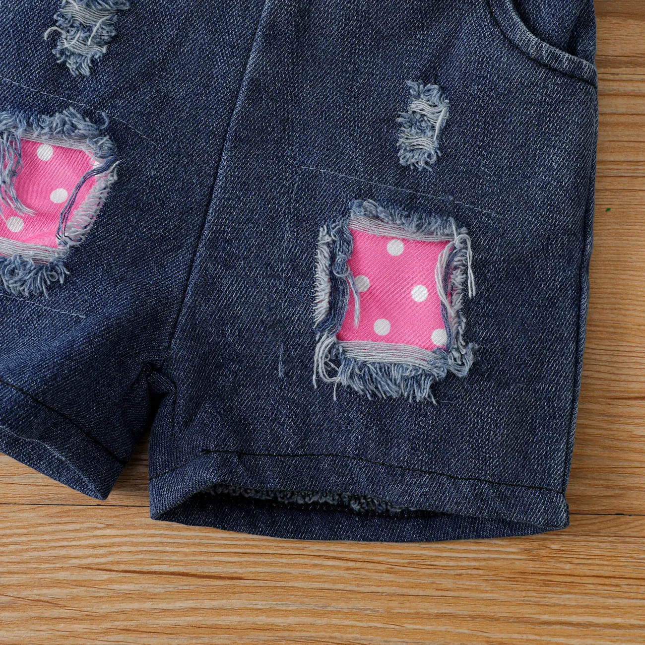 2 pièces Bébé Fille Trou Chat Enfantin Manches courtes ensemble pour bébé Un jean bleu big image 1
