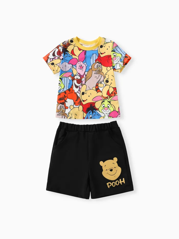 Disney Winnie the Pooh Toddler Boys 2pcs Naia™ Character All-over Print Tee con Conjunto de Pantalones Cortos de Cintura Elástica