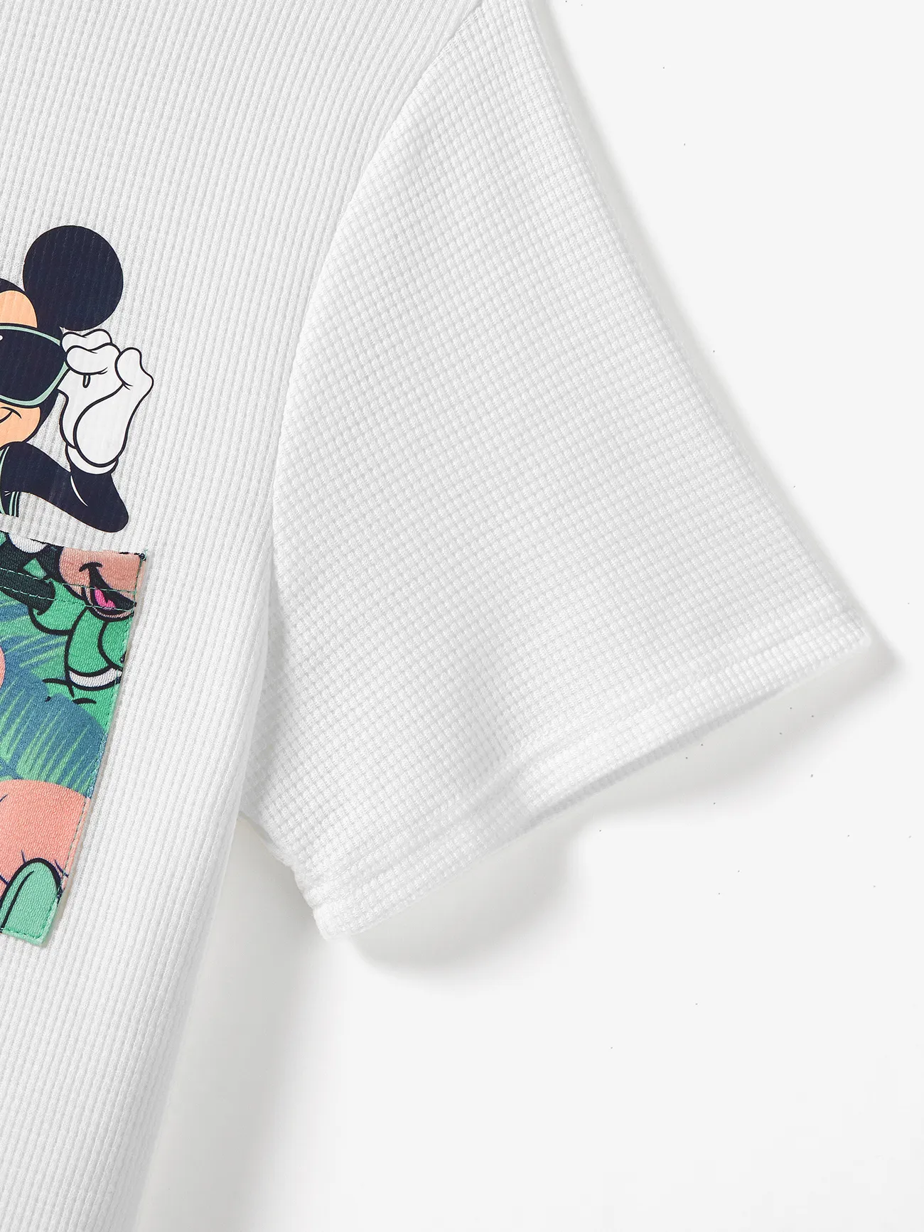 Men - Disney Family Shirts with Tropical Botanical Print -Mickey & Minnie Mouse T-Shirts (Waffle Fabric) - greenwhite - image 19