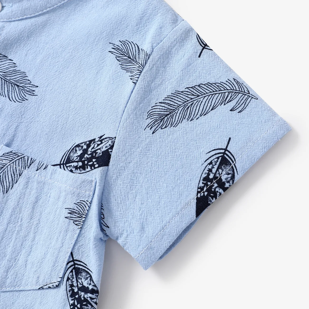 2pcs Toddler Boy Vacation Feather Print Shirt and Shorts Set Blue big image 1