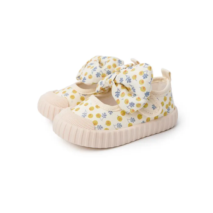 Zapatos casuales de cierre de velcro con apliques de arco floral para niños pequeños / niños