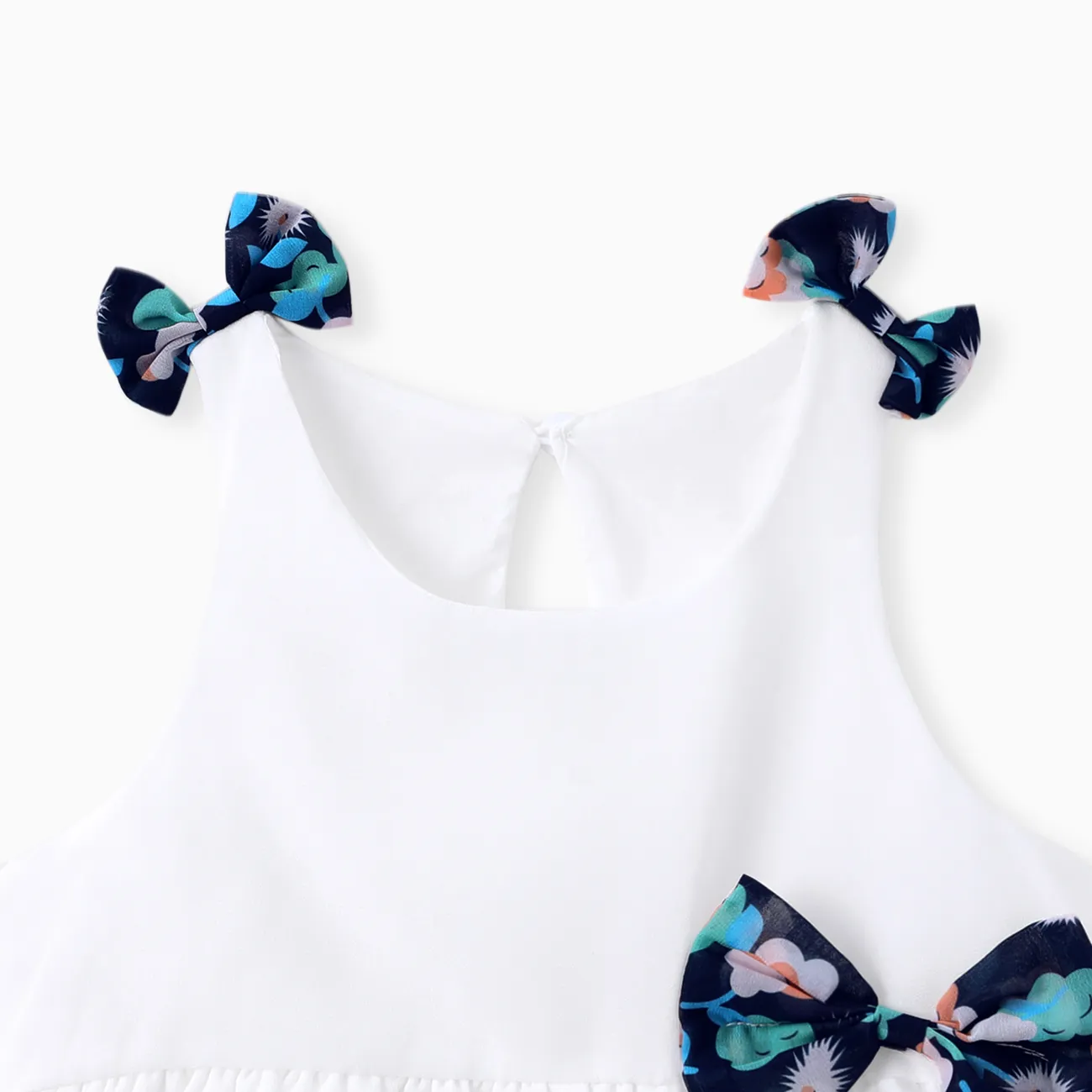 3pcs Toddler Girl Bow Decor Hat & Layered Ruffled Tank Top & Floral Print Shorts Set White big image 1