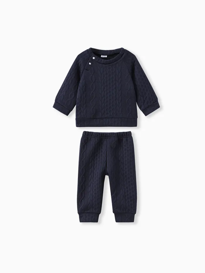 2pcs Baby Boy/Girl Solid Long-sleeve Imitation Knitting Set