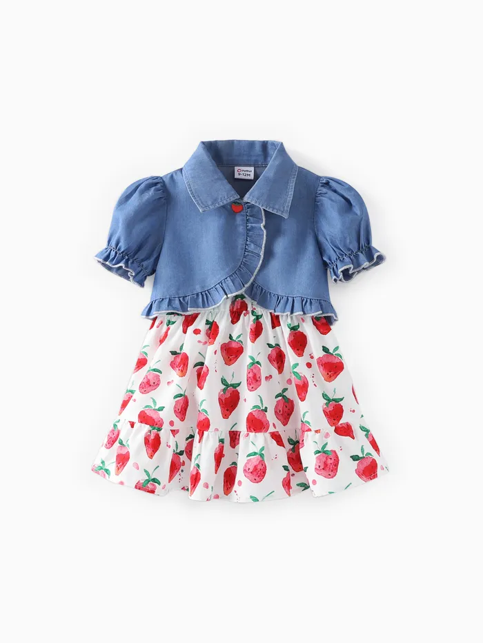 Baby Mädchen 2-teiliges kühlendes Denim-Strickjacken- und Erdbeer-Print-Kleiderset