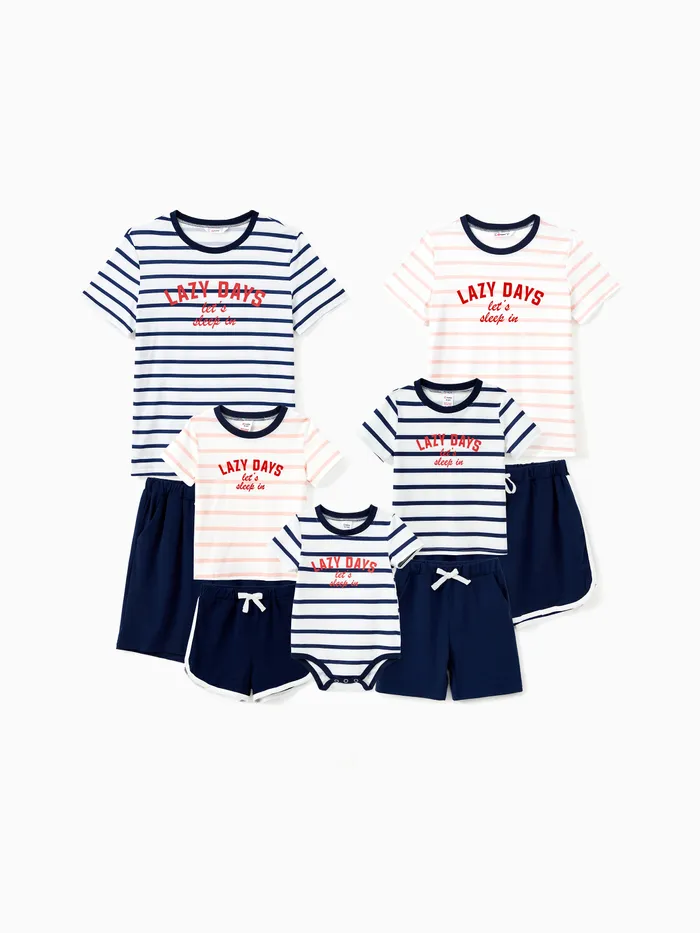 Conjuntos de pijamas a juego para la familia Top de cuello redondo con estampado de eslogan a rayas de estilo preppy y pantalones cortos con cordón azul marino