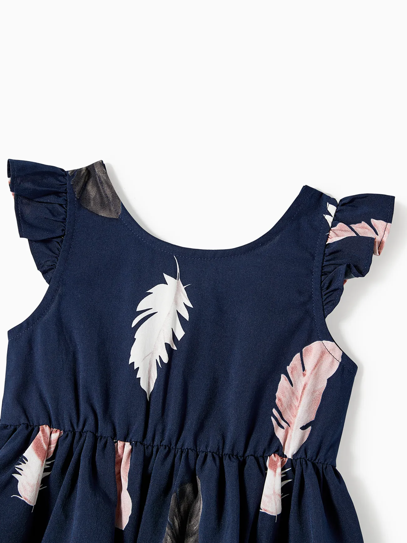 Baby Girl - Family Matching Allover Feather Print Belted Cami Dresses and Short-sleeve Spliced Tee Sets - Tibetanbluewhite - image 12