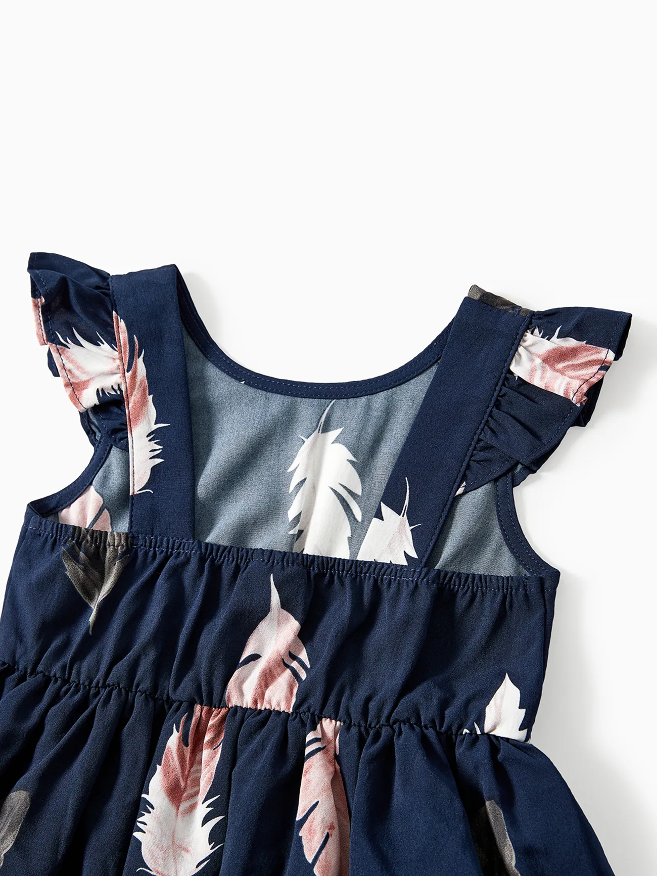 Baby Girl - Family Matching Allover Feather Print Belted Cami Dresses and Short-sleeve Spliced Tee Sets - Tibetanbluewhite - image 13