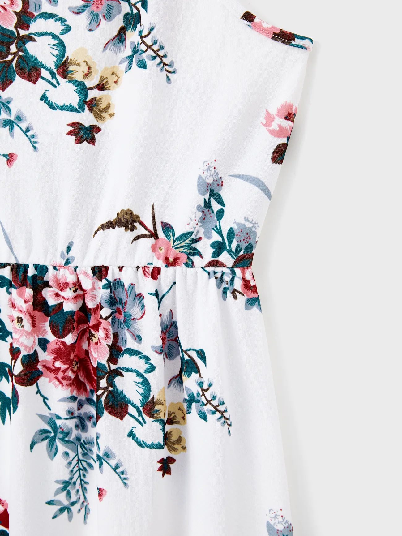 Women - Family Matching All Over Floral Print Spaghetti Strap Dresses and Colorblock Short-sleeve T-shirts Sets - White - image 4