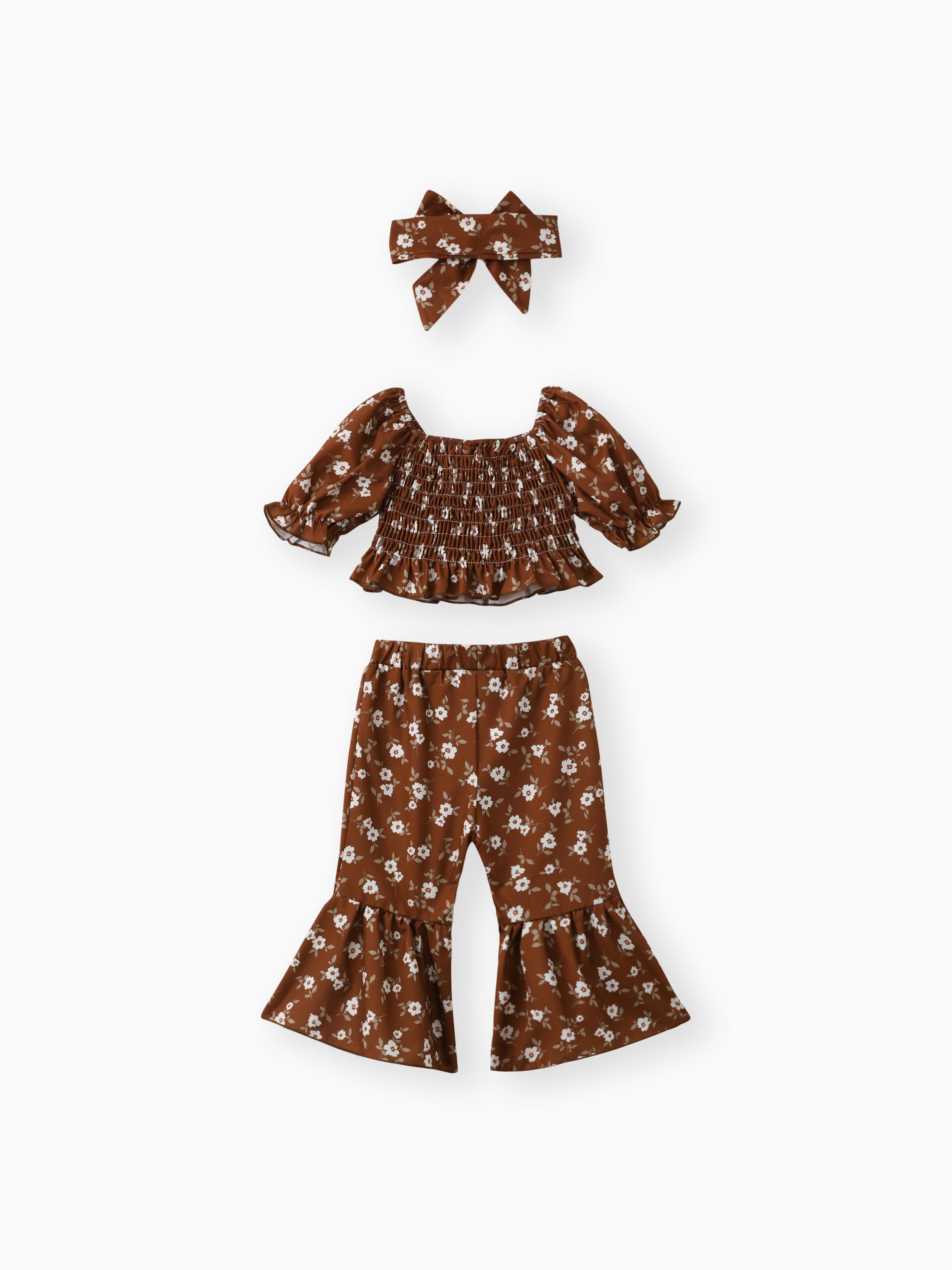 

3pcs Baby Girl Allover Floral Print Puff-sleeve Shirred Crop Top and Flared Pants & Headband Set