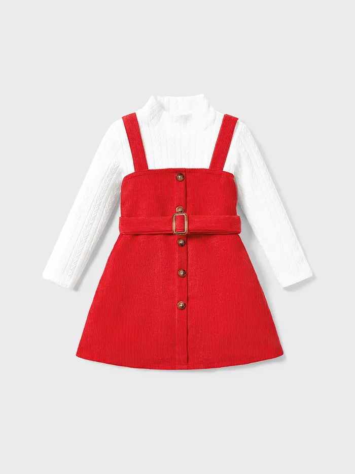 قطعتان من ملابس الفتيات الصغيرات المزركشة برقبة على شكل تي شيرت أبيض وتصميم زر مرتبط باللون الأحمر بشكل عام