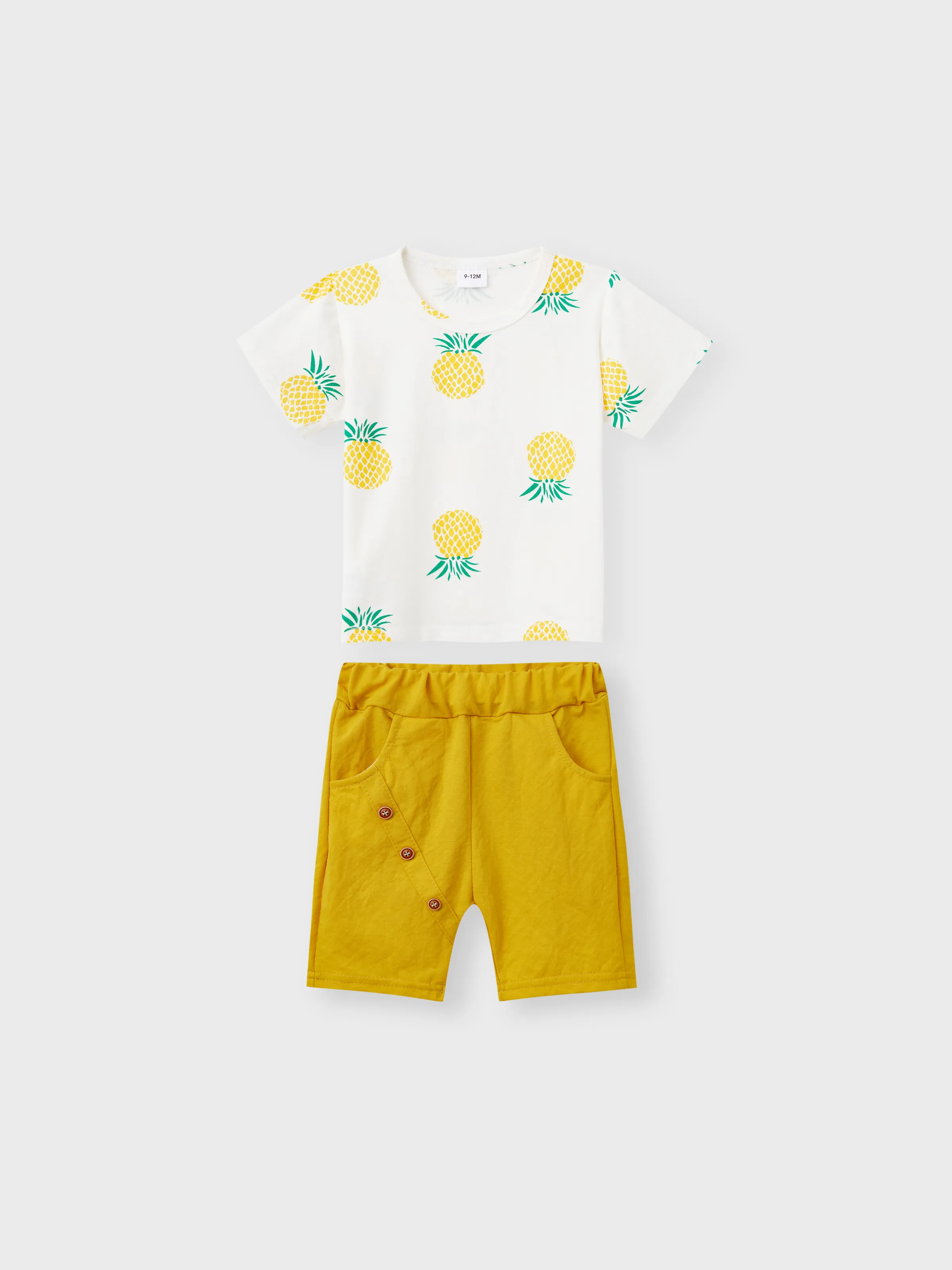 

2pcs Baby Boy 95% Cotton Short-sleeve Pineapple Print Tee and Solid Shorts Set