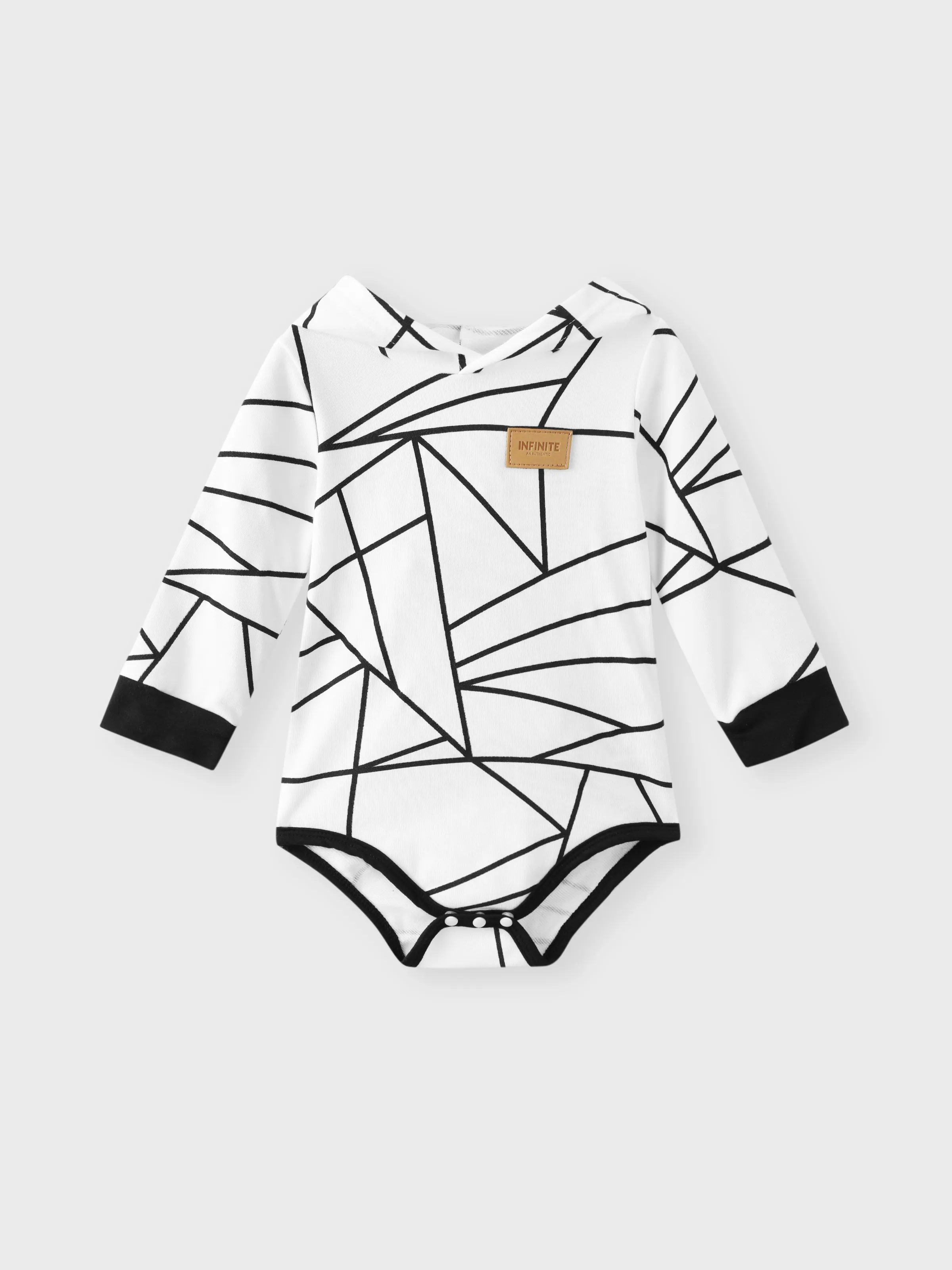 

Baby Boy/Girl Badge Detail Allover Geo Print Hooded Long-sleeve Romper