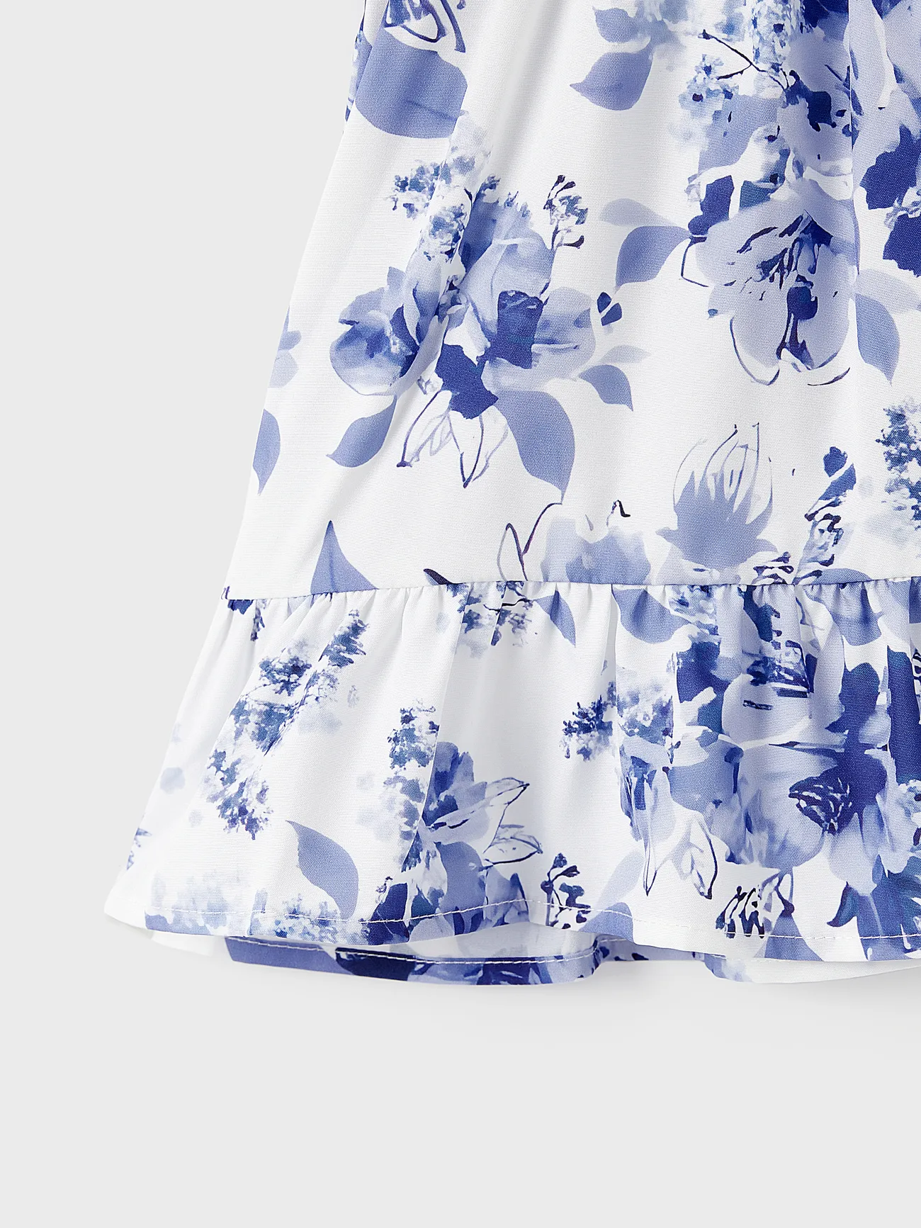 Baby Girl - Family Matching Allover Floral Print Belted Cami Dresses and Colorblock Striped Polo Neck T-shirts Sets - Blue - image 16