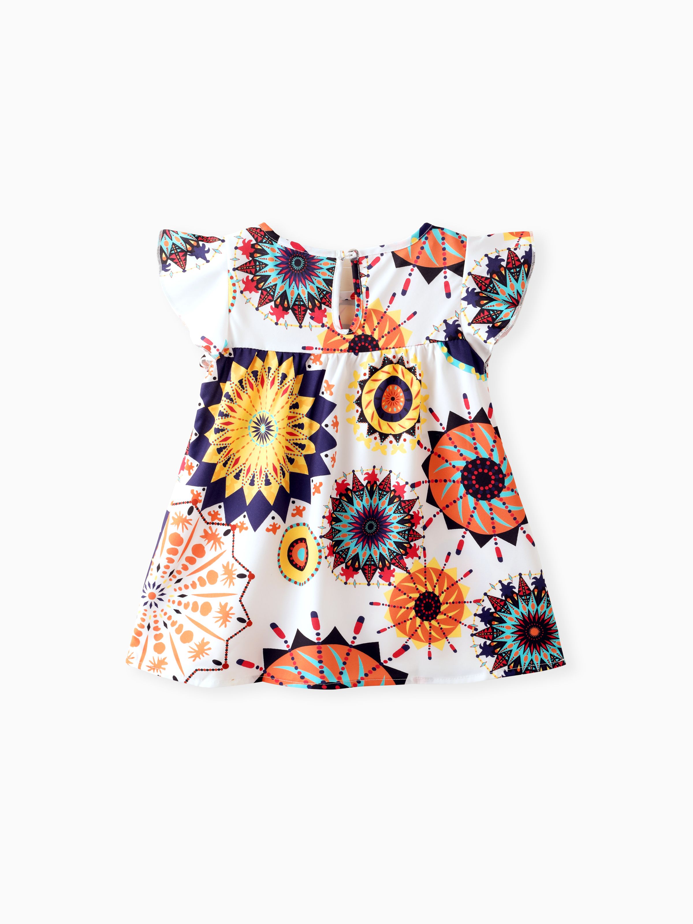 

Baby Girl Allover Geometric Print Flutter-sleeve Dress