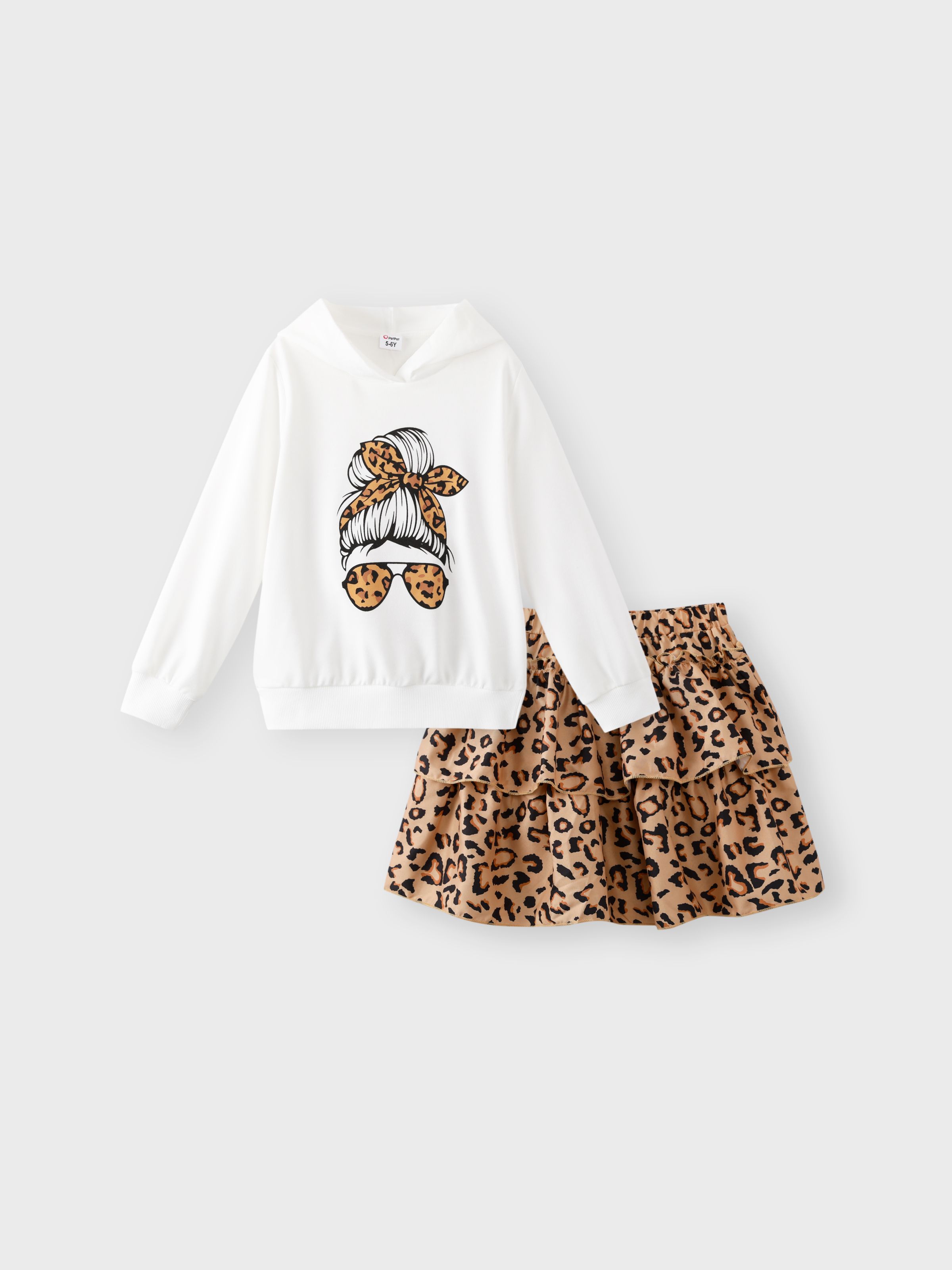 

2pcs Kid Girl Cartoon Print White Hoodie Sweatshirt and Leopard Print Layered Skirt Set