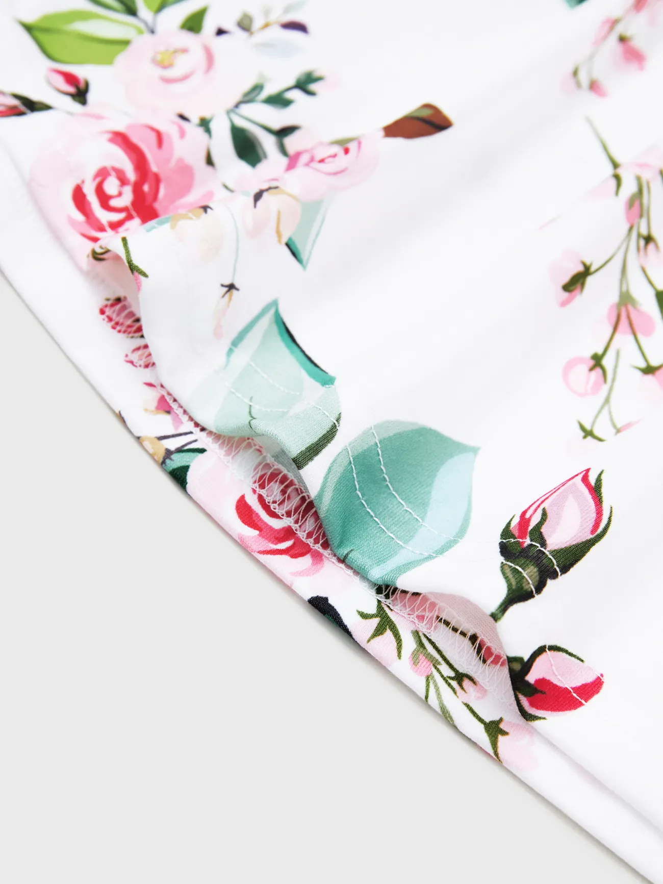 Women - Family Matching Pink Sleeveless Splicing Floral Print Midi Dresses and Colorblock Short-sleeve Polo Shirts Sets - Pink - image 6