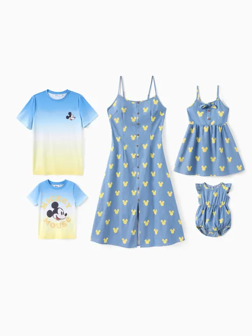 Disney Mickey and Friends Family a juego Mickey Mouse Allover Print Denim Dresse/Jumpsuit/T-shirt