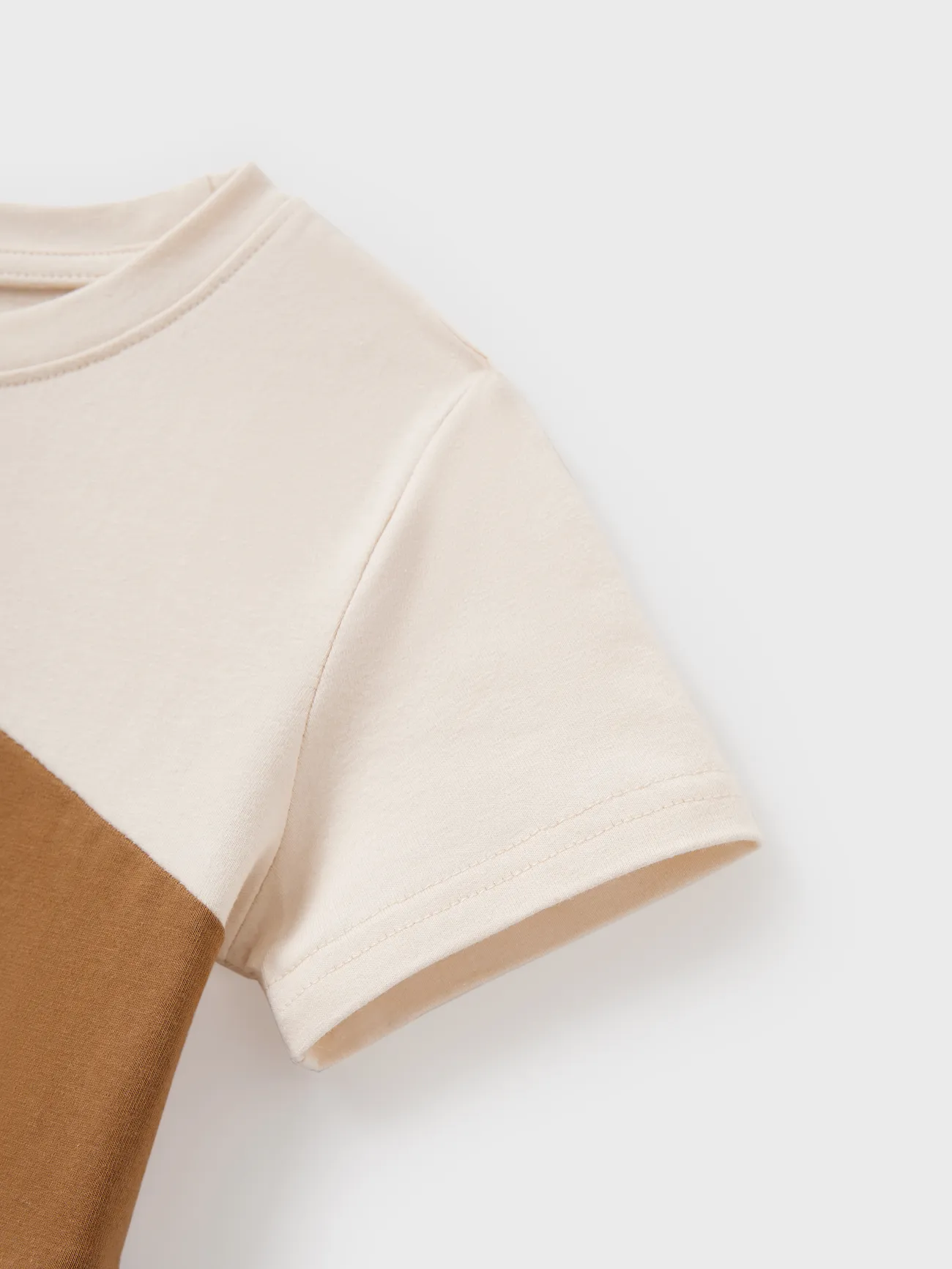 Boy - Family Matching Colorblock Cotton Tee or Flora Print Strap Body-con Dress or Mesh Splicing Dress - Khaki - image 20
