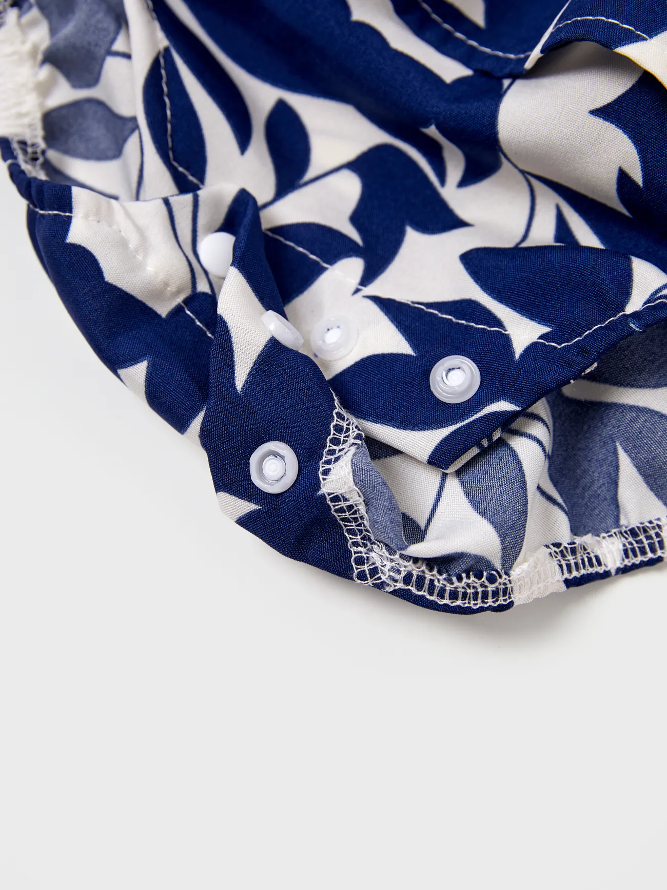 Baby Girl - Family Matching Blue Colorblock Tee or Leaf Print Smocking Puff-sleeve Dress Set - Blue - image 16