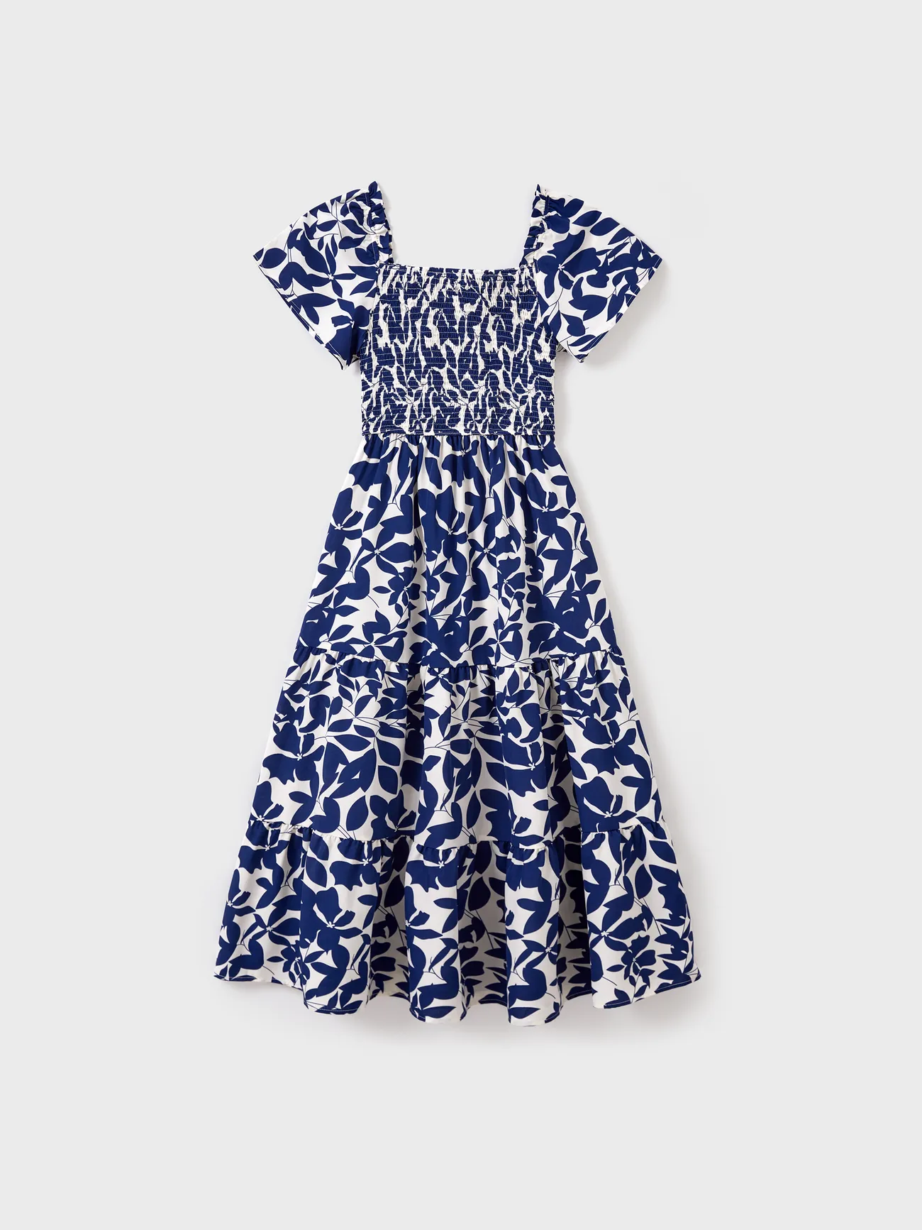 Women - Family Matching Blue Colorblock Tee or Leaf Print Smocking Puff-sleeve Dress Set - Blue - image 5