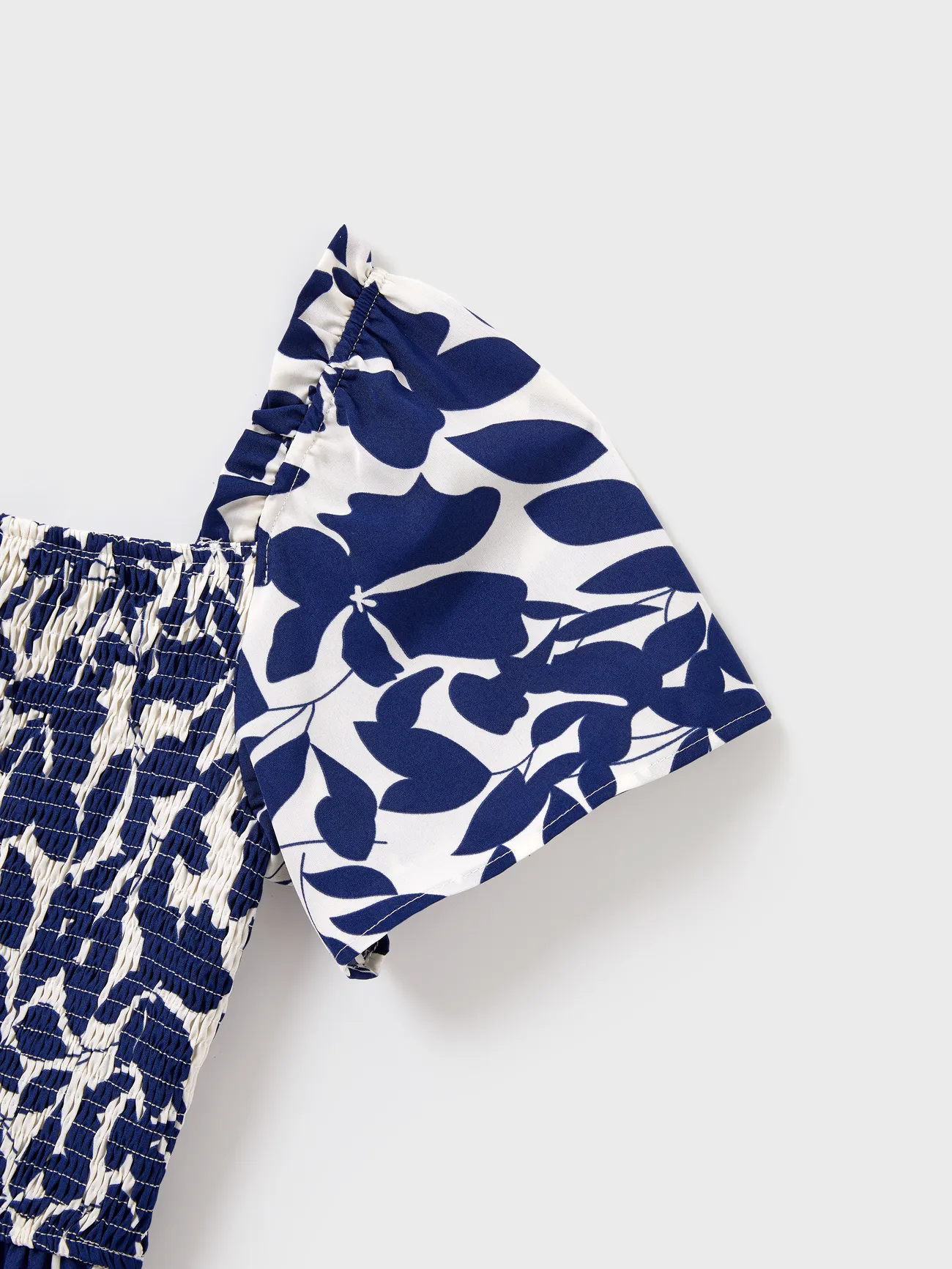 Women - Family Matching Blue Colorblock Tee or Leaf Print Smocking Puff-sleeve Dress Set - Blue - image 6