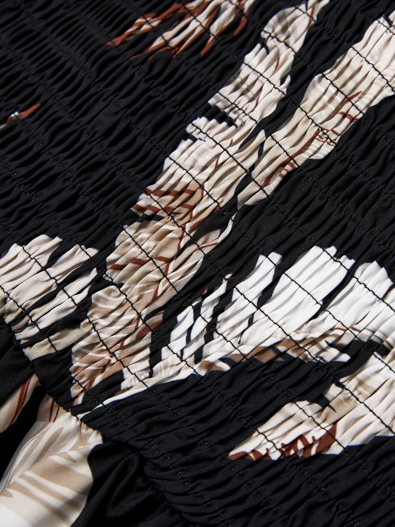 Women - Family Matching Set Leaf Print Black Short-sleeve Shirt or Sleeveless Halter Dress - Black - image 5