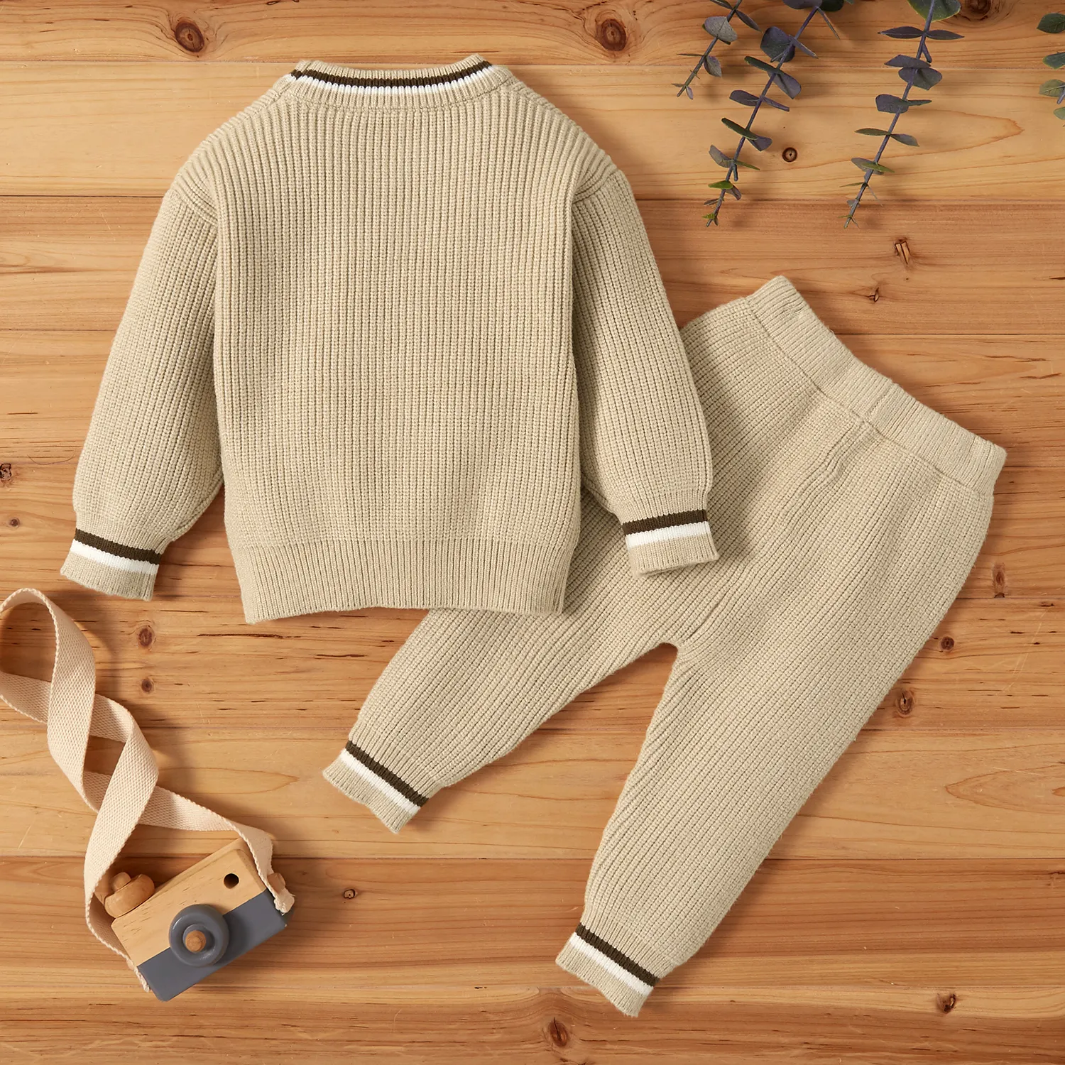 2pcs Solid Stripe Decor Knitted Long-sleeve Baby Set  image 2