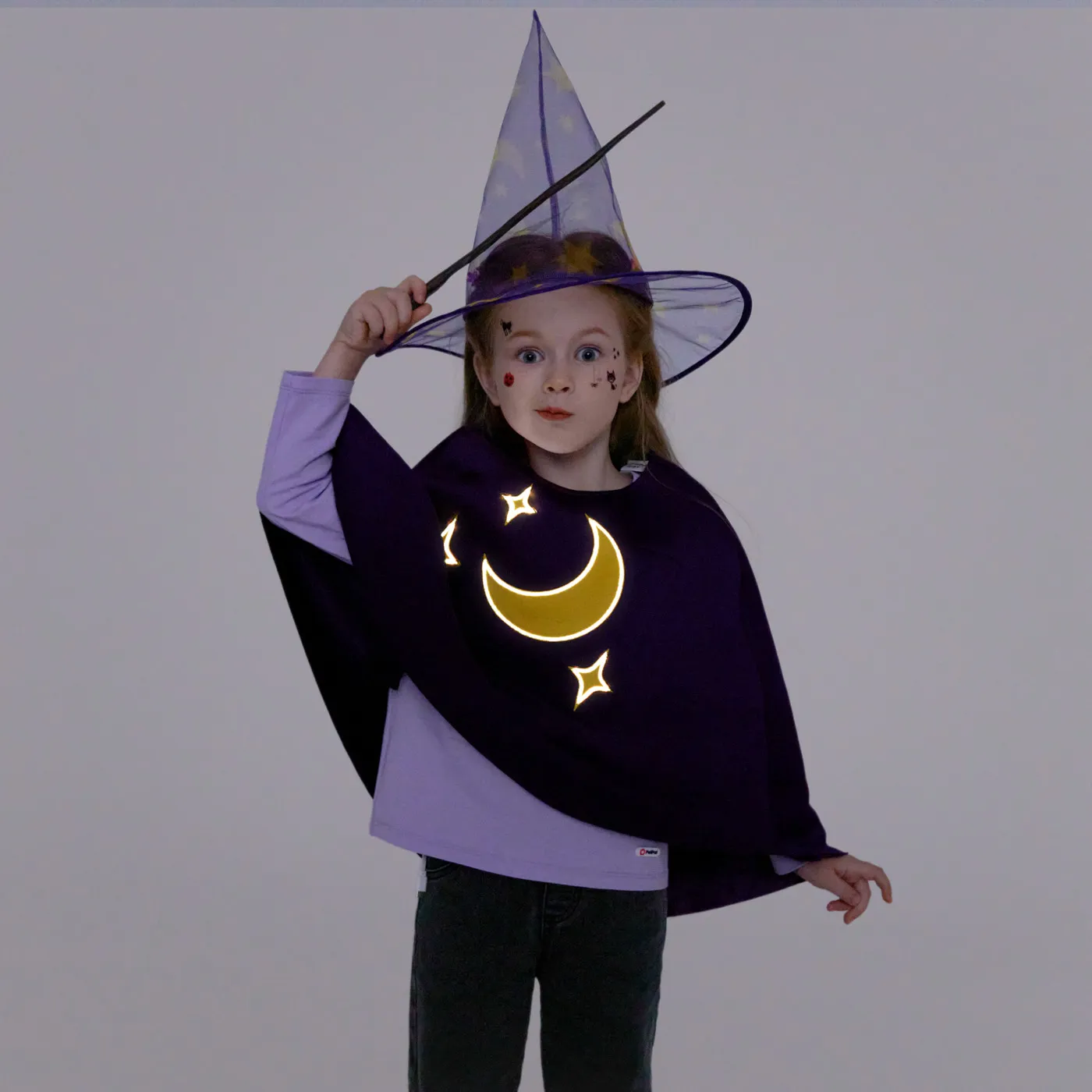 Go-Glow Halloween Illuminating Purple Cape with Wizard Hat with Light ...