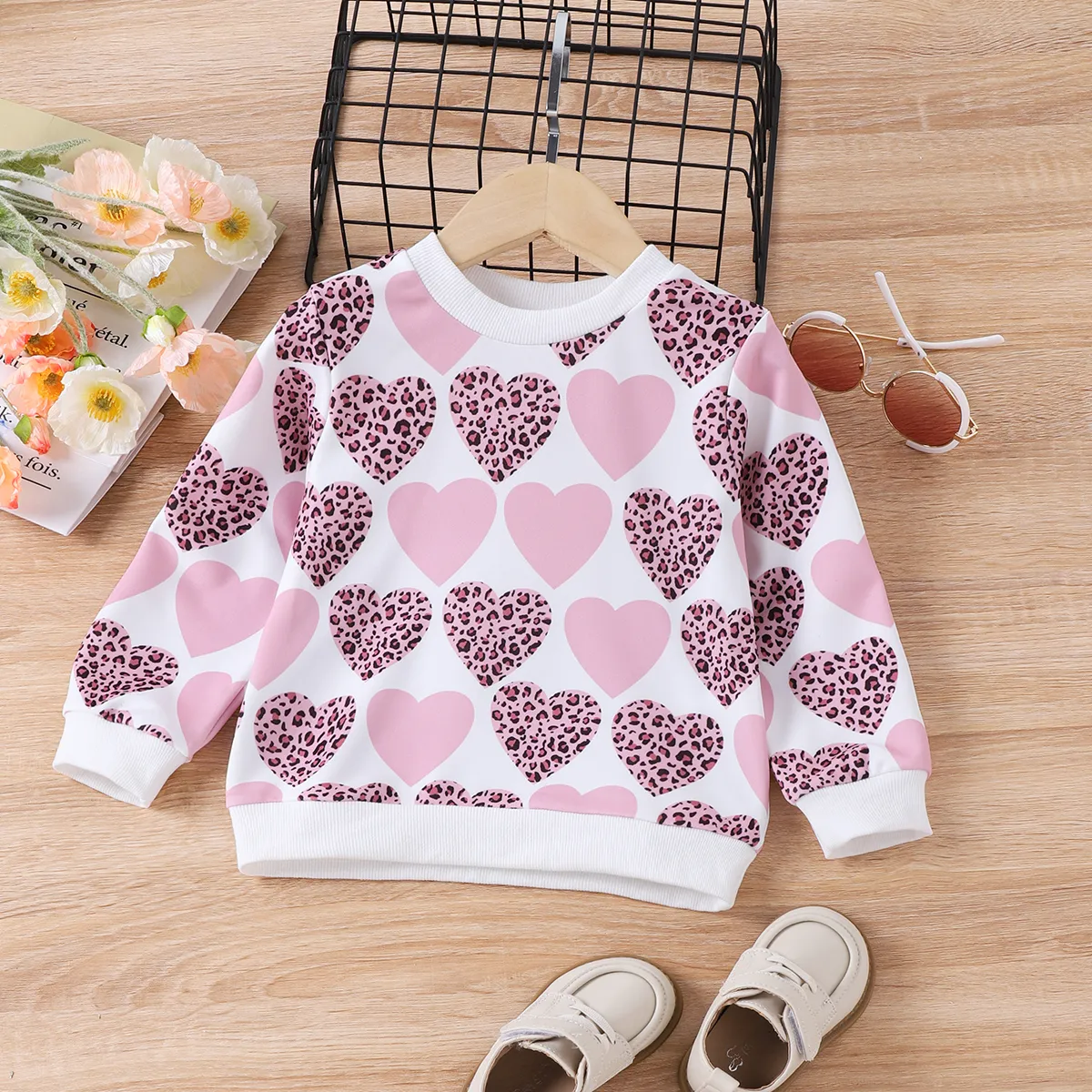 Toddler Girl Sweet Heart-shaped Pullover Hoodie Pink image 2