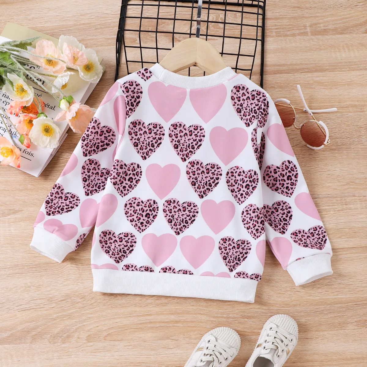 Toddler Girl Sweet Heart-shaped Pullover Hoodie Pink big image 1