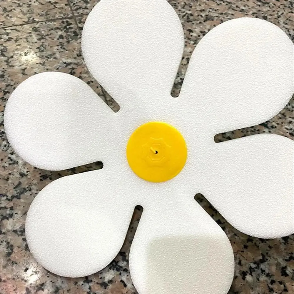 Sunflower Lawn Sprinkler for Garden Irrigation and Watering White image 4
