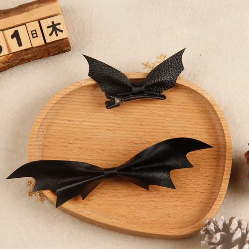 Children likes Halloween bat-shaped leather hair clip