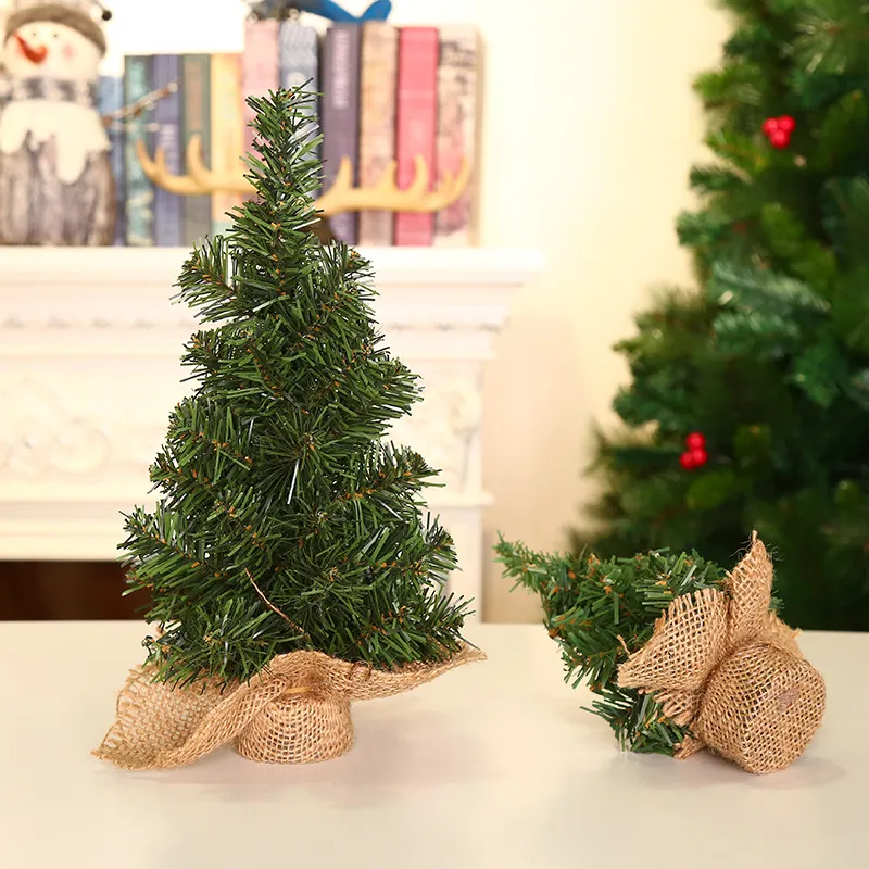 شجرة عيد الميلاد الصغيرة مع قاعدة الخيش لتزيين الحفلات أخضر big image 1
