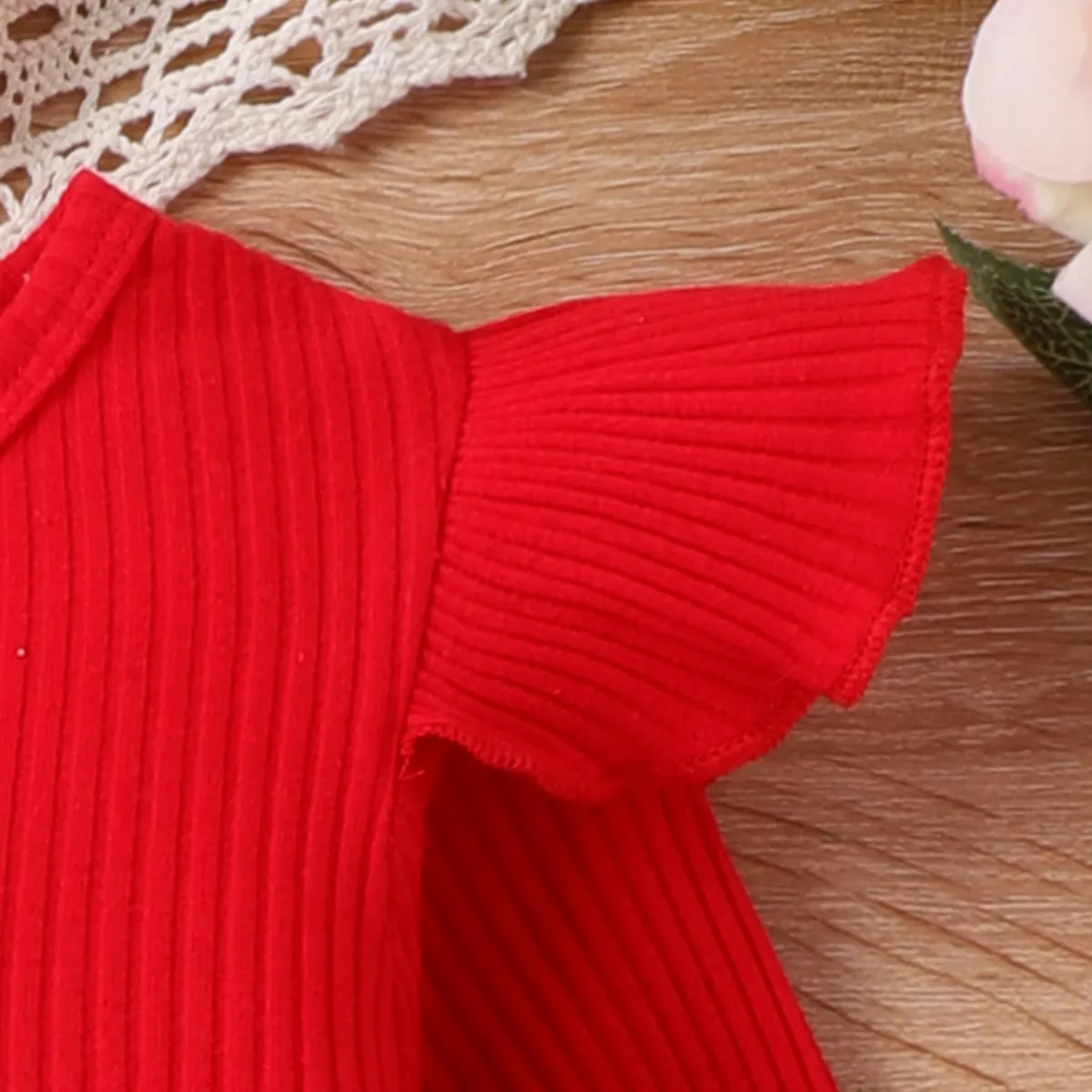 3PCS Baby Girl Christmas Ruffle Edge Top/Heart-shaped Skirt/Hair Clip Red image 4