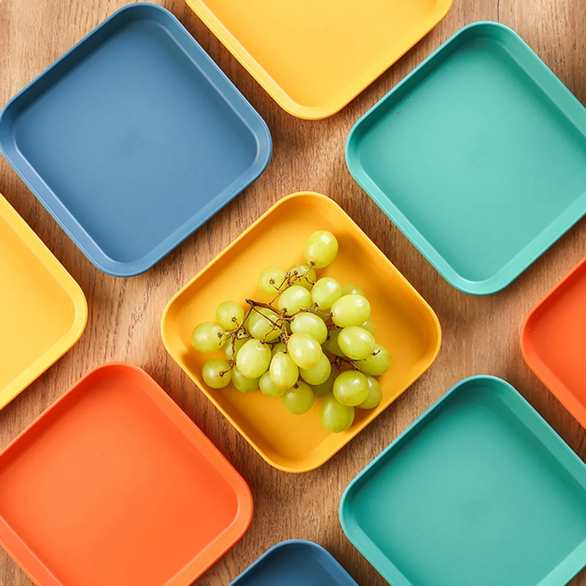 Set of 5 Plastic Plates for Snacks with Table Trash Tray  image 2