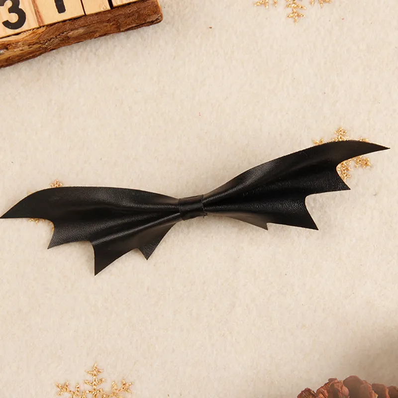 Children likes Halloween bat-shaped leather hair clip big image 4