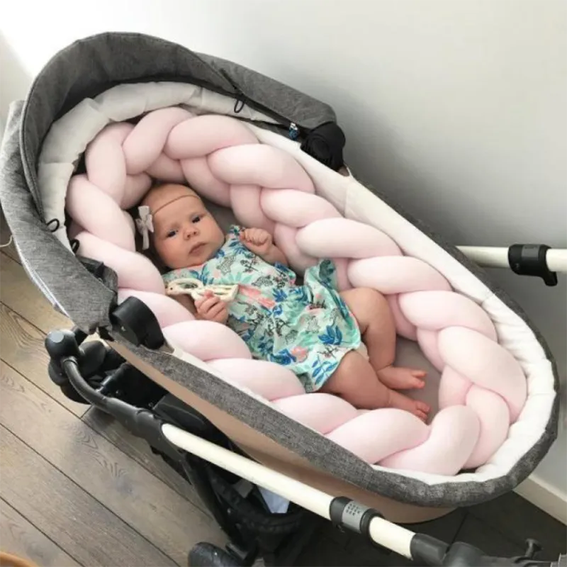 Pare-chocs de lit pour bébé avec conception anti-collision